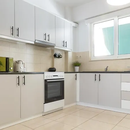 Beautiful Eleni 100 Szpárti