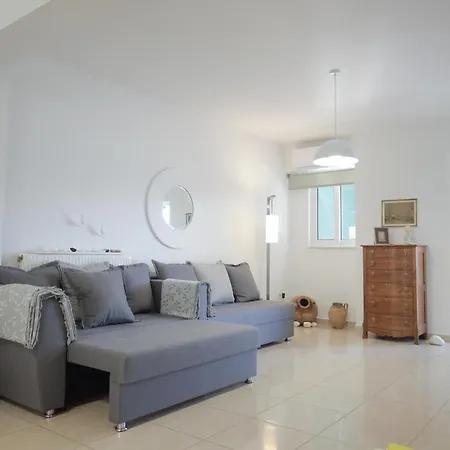 Apartment Beautiful Eleni 100 *
