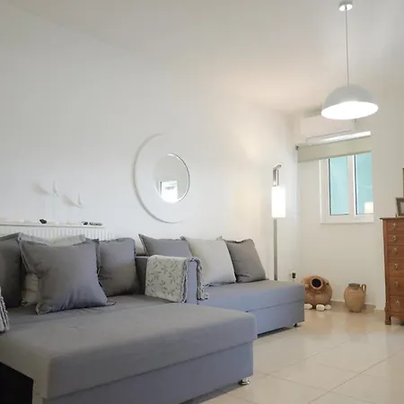 Beautiful Eleni 100 Apartment
